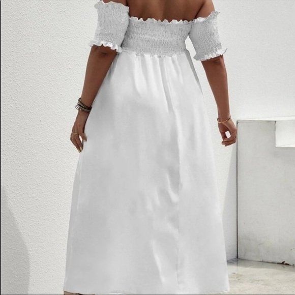 NWOT Shirred Off The Shoulder Dress - Picture 3 of 6